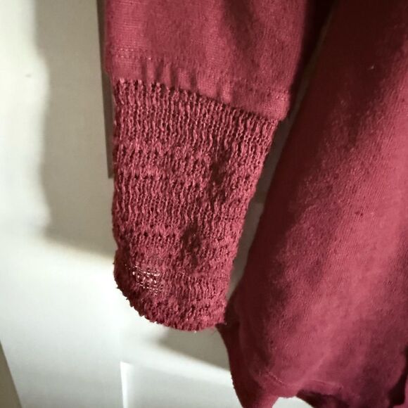 Chic Maroon Button-Down Shirt for Women - Picture 4 of 5